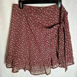 Hollister women’s ultra high-rise skirt, size L